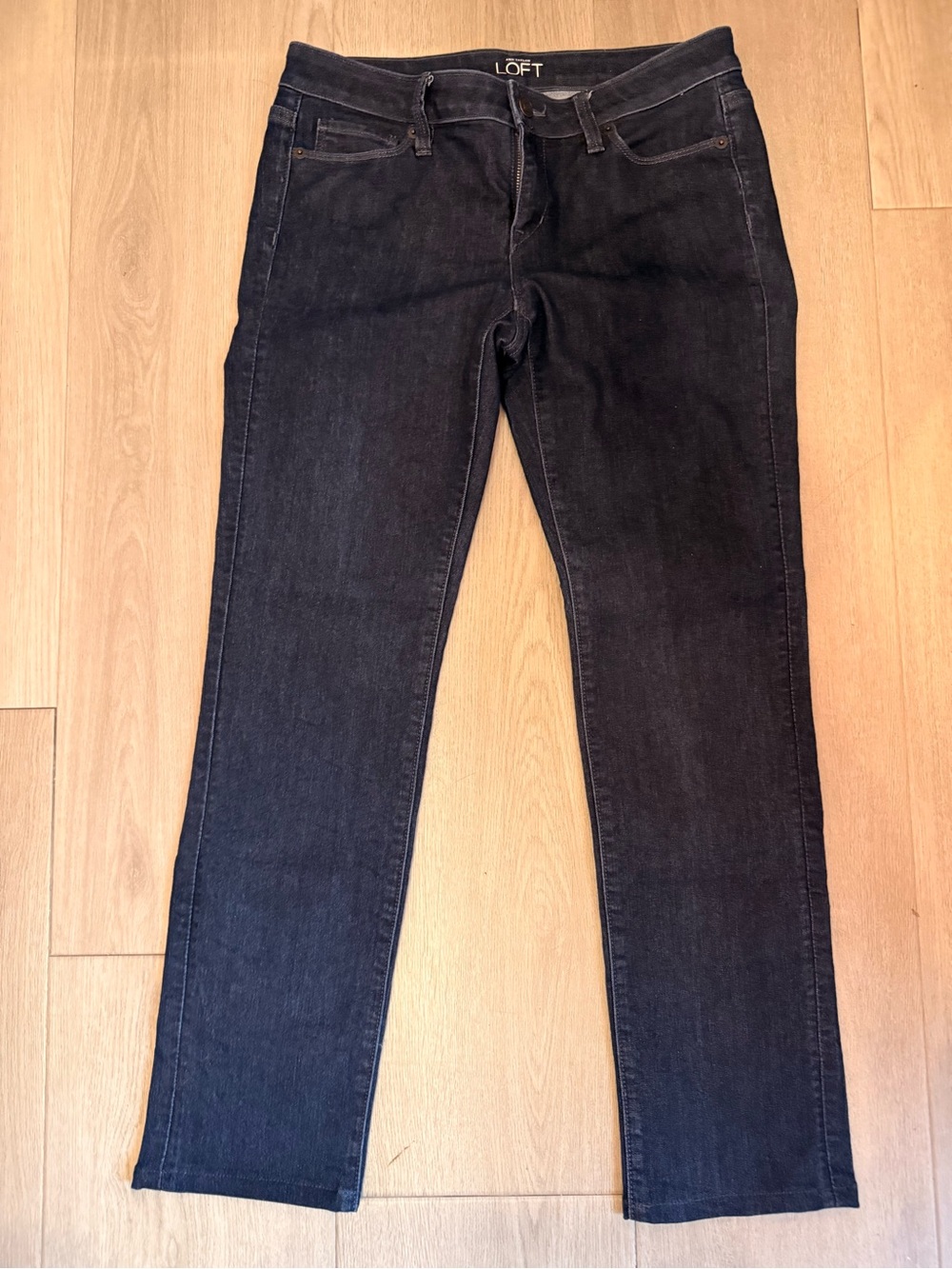 LOFT Women's Dark Wash modern Straight Leg Jeans - size 27/4